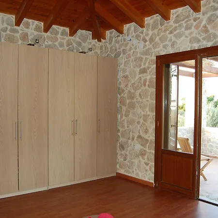 Pyrgos Luxury Country 度假居 伊利索斯