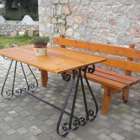 Pyrgos Luxury Country Jaliszósz