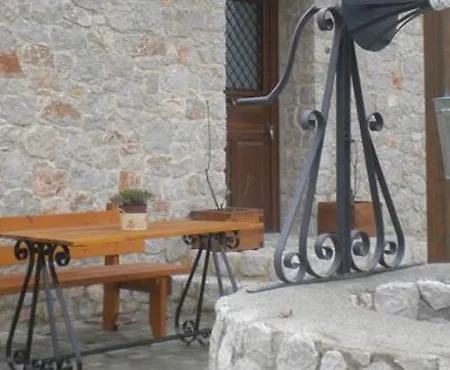 Tatil Evi Pyrgos Luxury Country