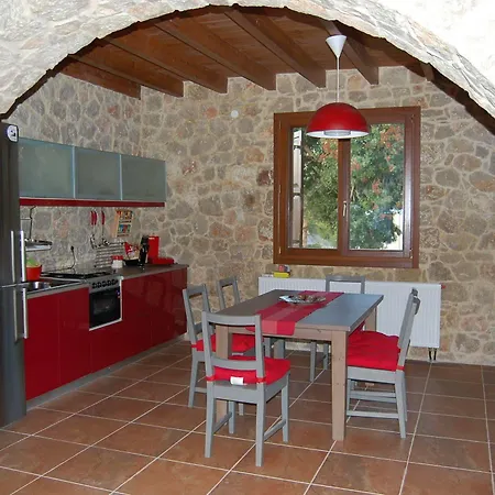 Tatil Evi Pyrgos Luxury Country