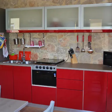 Tatil Evi Pyrgos Luxury Country *